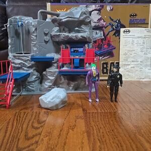 Batman 1989 Movie Batcave Playset Toybiz Keaton Nicholson Joker Complete CIB